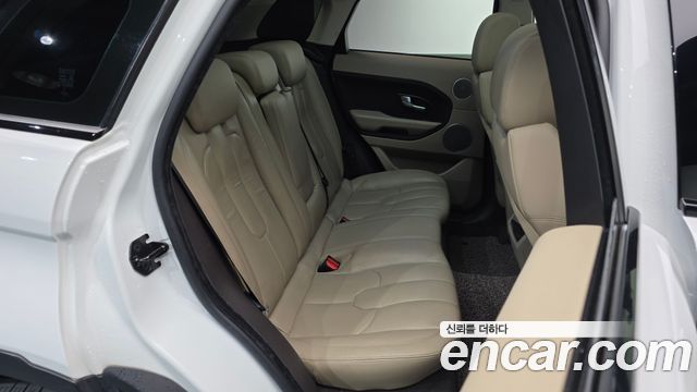 Land Rover Range Rover Evoque 2015 — photo 12