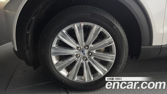 Ford Explorer 2021 — photo 5