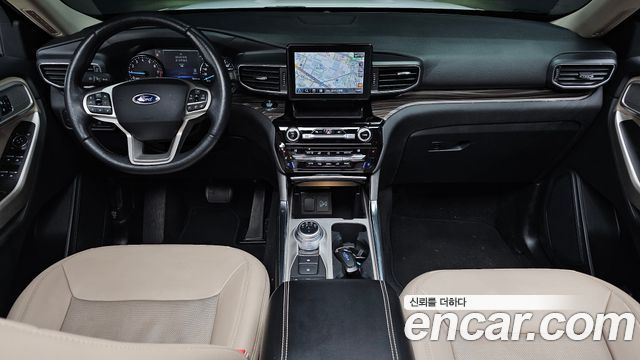 Ford Explorer 2021 — photo 7
