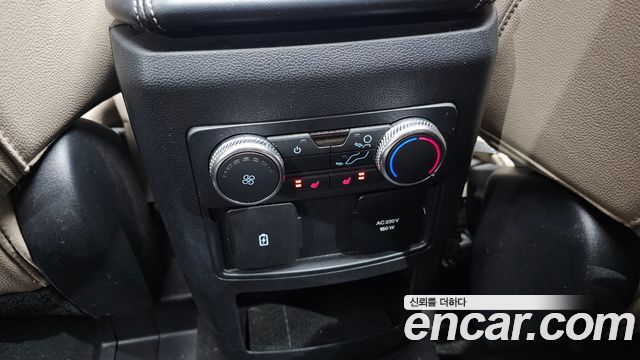 Ford Explorer 2021 — photo 18