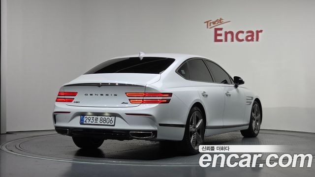 Genesis G80 2022 — photo 2
