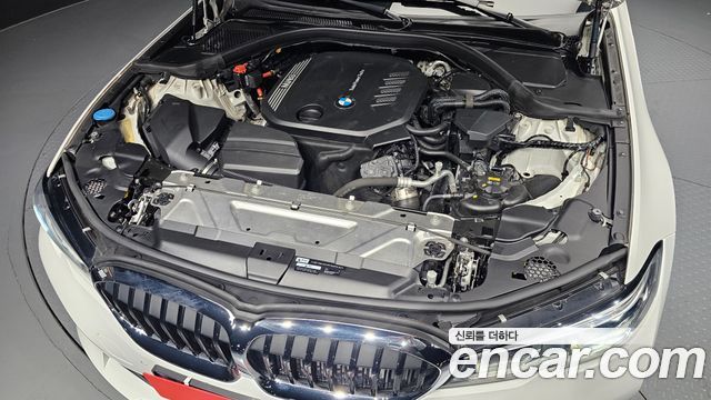 BMW 3-Series 2019 — photo 6