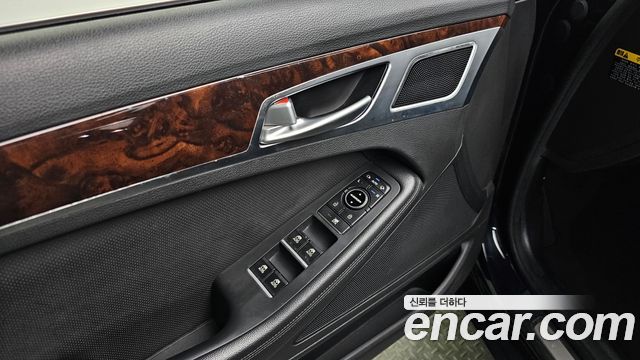 Hyundai Genesis 2016 — photo 13