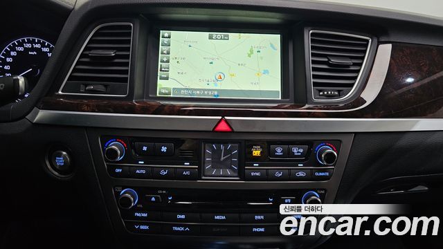 Hyundai Genesis 2016 — photo 17