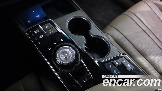 Kia K8 2023 — photo 9
