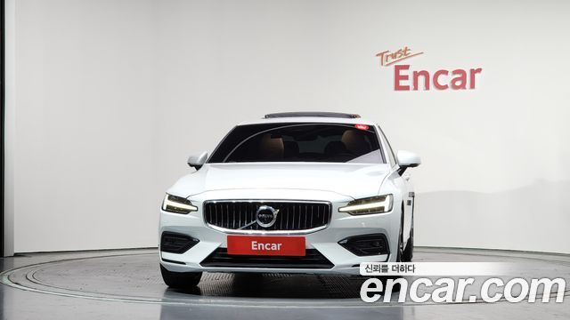Volvo S60 2020 — photo 3