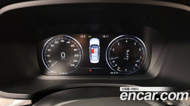 Volvo S60 2020 — photo 8