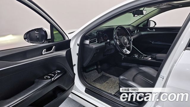Kia K5 2021 — photo 11