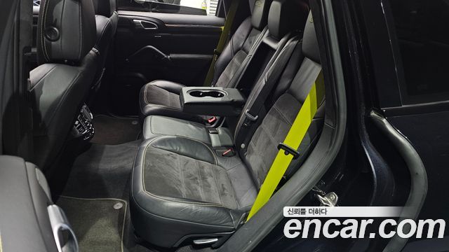 Porsche Cayenne 2013 — photo 12