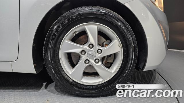 Hyundai AVANTE 2016 — photo 5