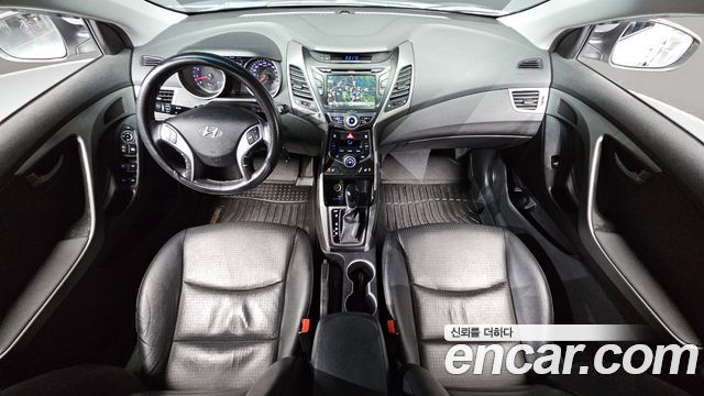 Hyundai AVANTE 2016 — photo 7