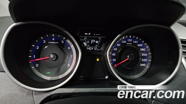 Hyundai AVANTE 2016 — photo 8