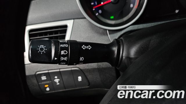 Hyundai AVANTE 2016 — photo 16