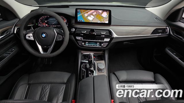 BMW Gran Turismo 2023 — photo 7