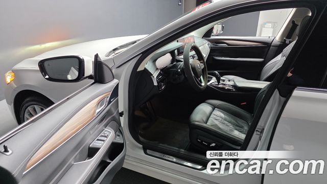 BMW Gran Turismo 2023 — photo 11