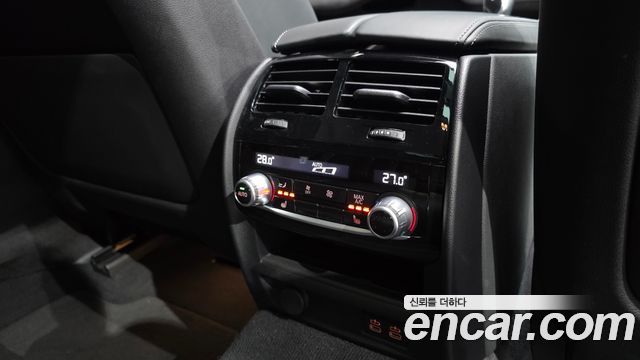 BMW Gran Turismo 2023 — photo 19