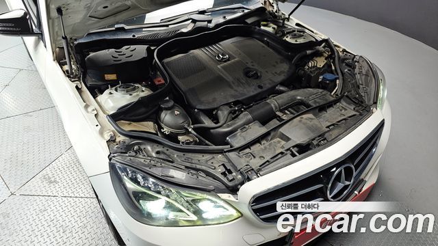 Mercedes-Benz E-Class 2016 — photo 6