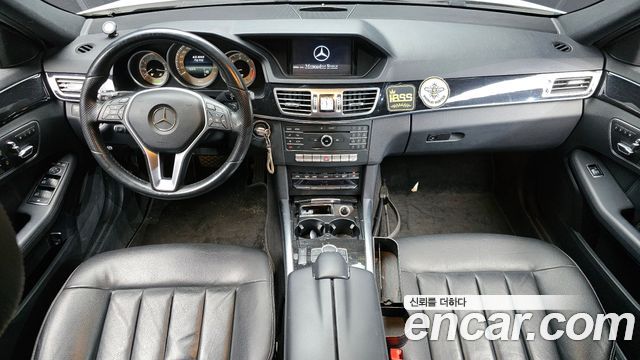 Mercedes-Benz E-Class 2016 — photo 7
