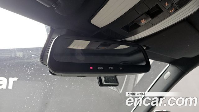 Mercedes-Benz E-Class 2016 — photo 16