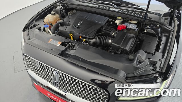 Lincoln Continental 2019 — photo 6