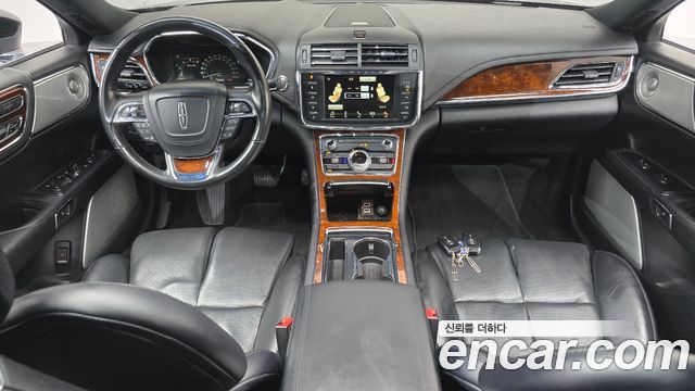 Lincoln Continental 2019 — photo 7