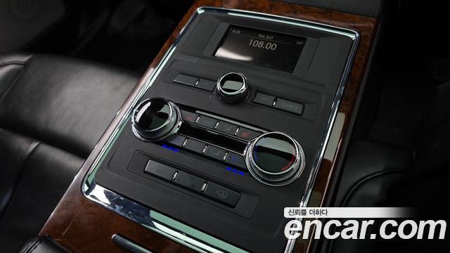 Lincoln Continental 2019 — photo 18