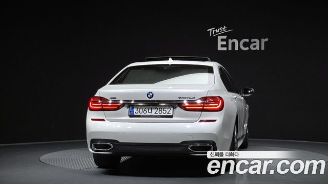 BMW 7-Series 2018 — photo 4