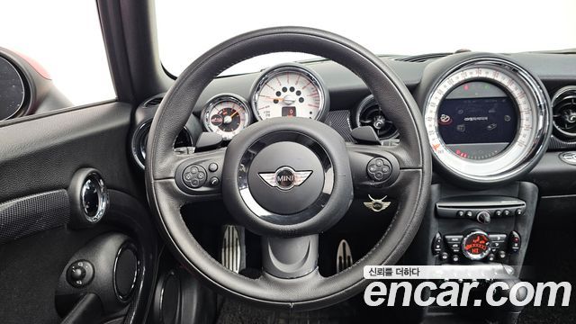 Mini Cooper Convertible 2012 — photo 13