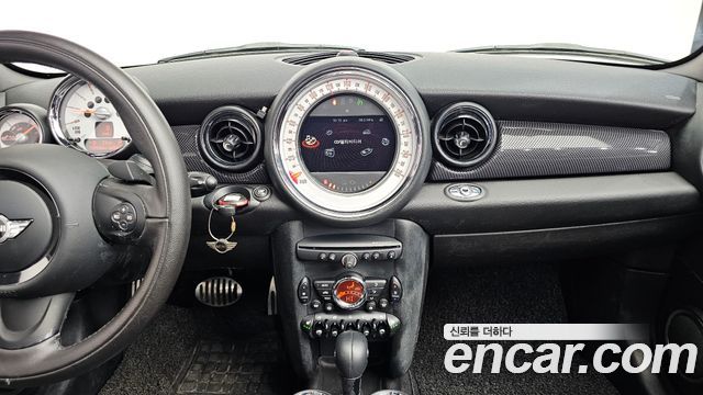 Mini Cooper Convertible 2012 — photo 14