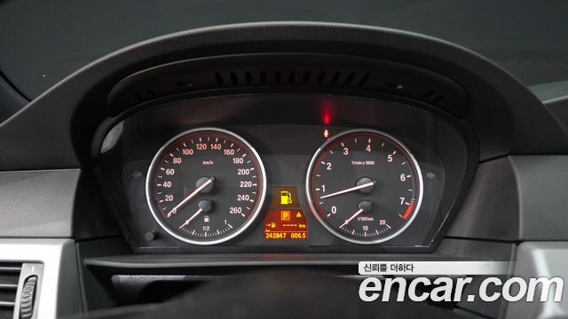 BMW 5-Series 2008 — photo 8