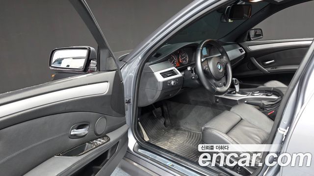 BMW 5-Series 2008 — photo 11