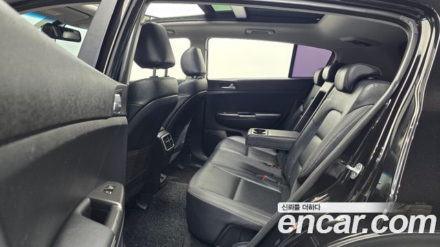 Kia Sportage 2017 — photo 12