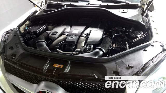 Mercedes-Benz GLE-Class 2019 — photo 6