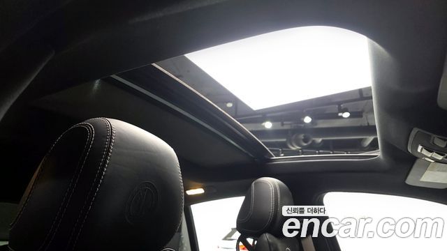 Mercedes-Benz GLE-Class 2019 — photo 18
