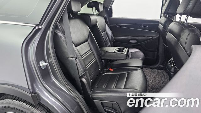 Kia Sorento 2016 — photo 12