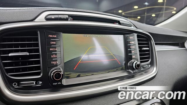 Kia Sorento 2016 — photo 15