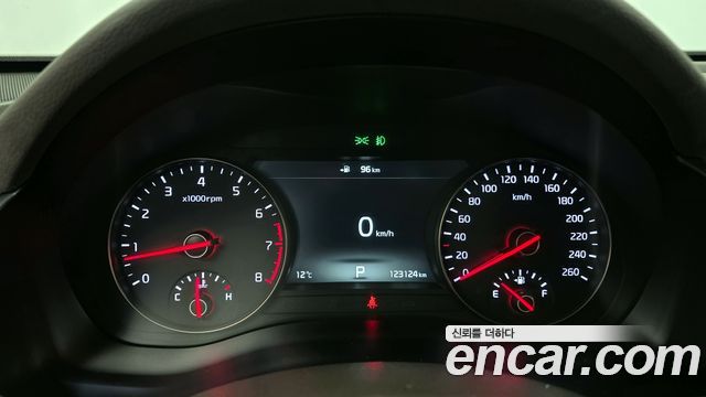 Kia K7 2016 — photo 8