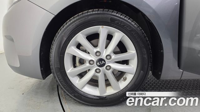 Kia K3 2016 — photo 5