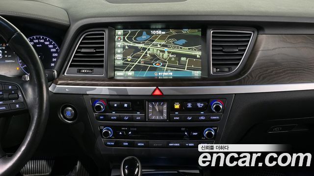 Hyundai Genesis 2016 — photo 18