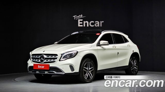 Mercedes-Benz GLA-Class 2018 — photo 1