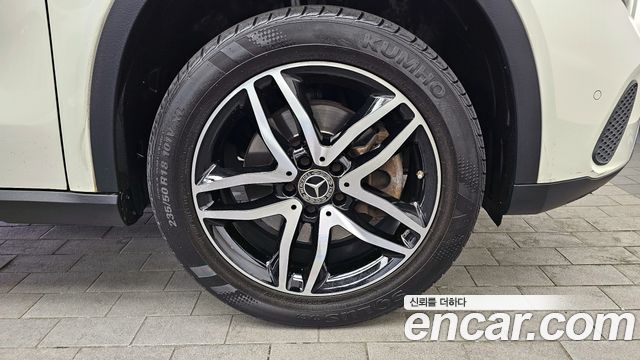 Mercedes-Benz GLA-Class 2018 — photo 5