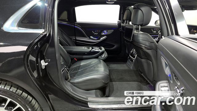 Mercedes-Benz S-Class 2018 — photo 12