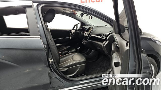 Chevrolet Korea Spark 2019 — photo 11
