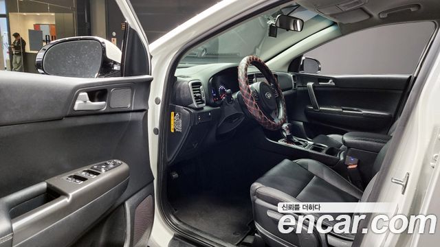 Kia Sportage 2018 — photo 11
