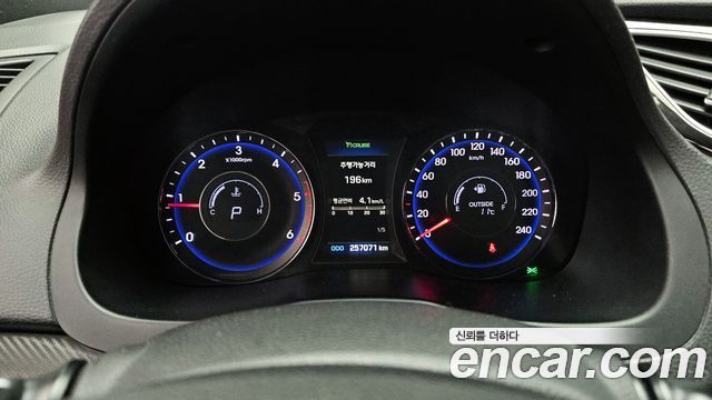 Hyundai i40 2016 — photo 8