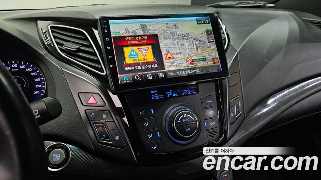 Hyundai i40 2016 — photo 14