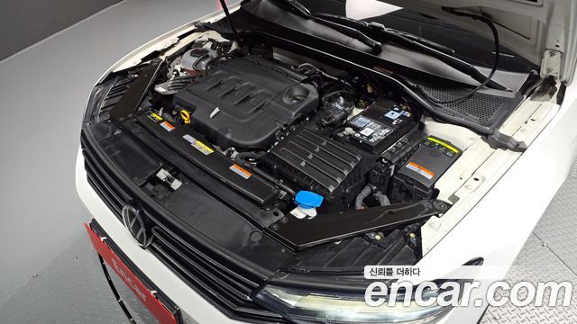 Volkswagen Passat 2021 — photo 6