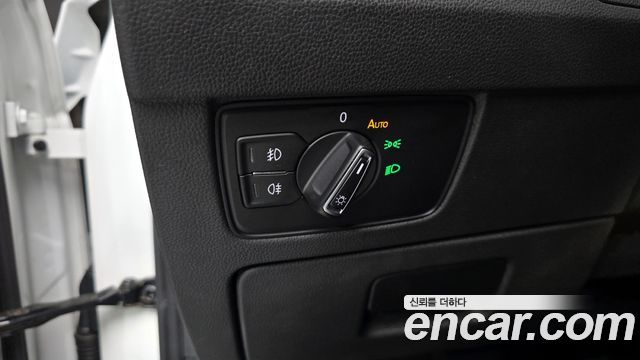 Volkswagen Passat 2021 — photo 17