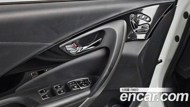 Hyundai Grandeur 2012 — photo 17