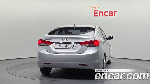 Hyundai AVANTE 2011 — photo 4